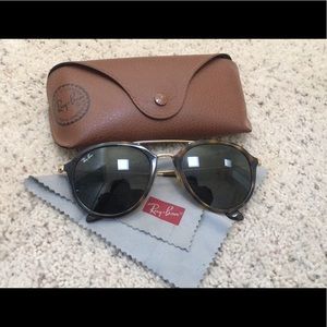 Ray-ban tortoise color sunglasses